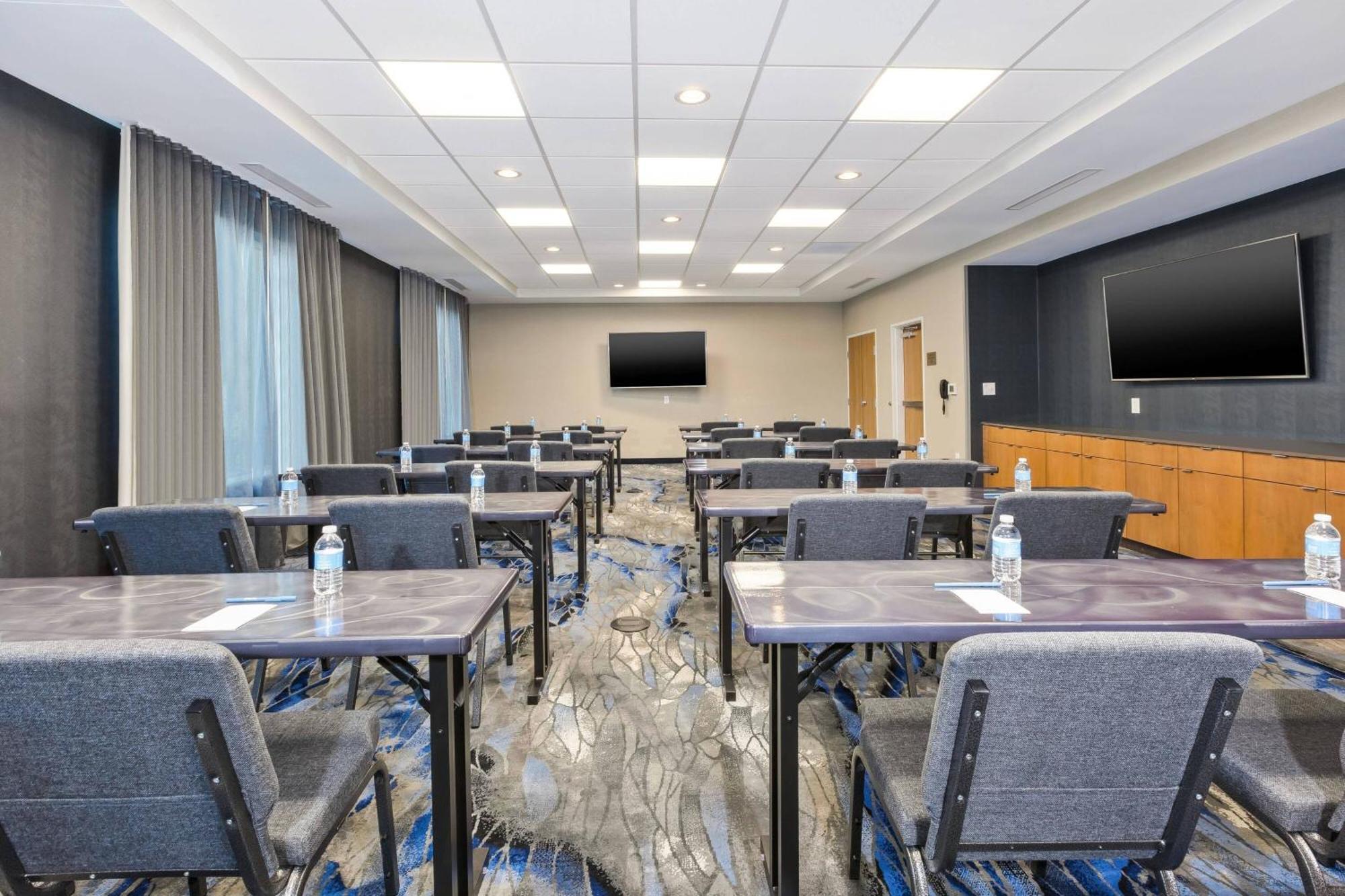Fairfield Inn & Suites By Marriott Cincinnati Airport South/פלורנס מראה חיצוני תמונה